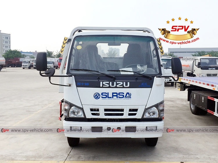 ISUZU Road Wrecker - F